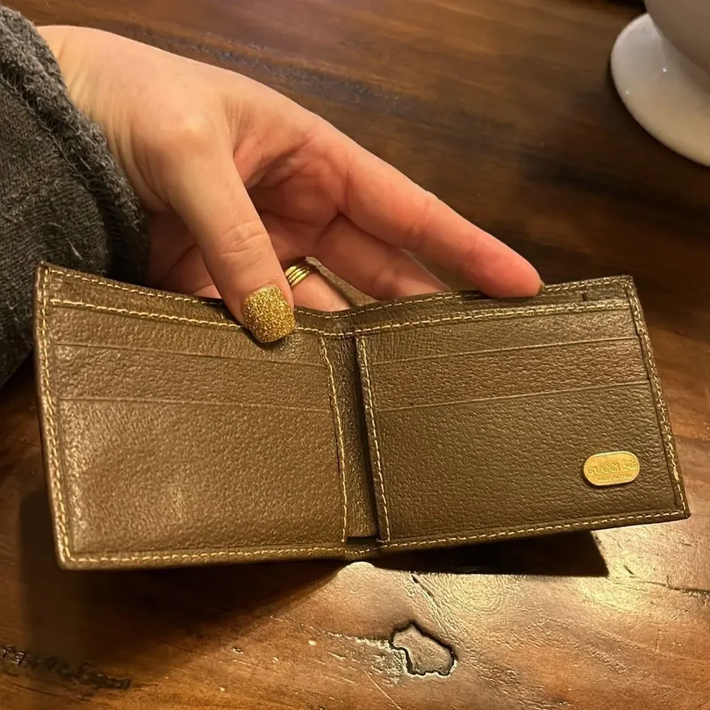 Gucci Vintage Men’s Wallet impeccable